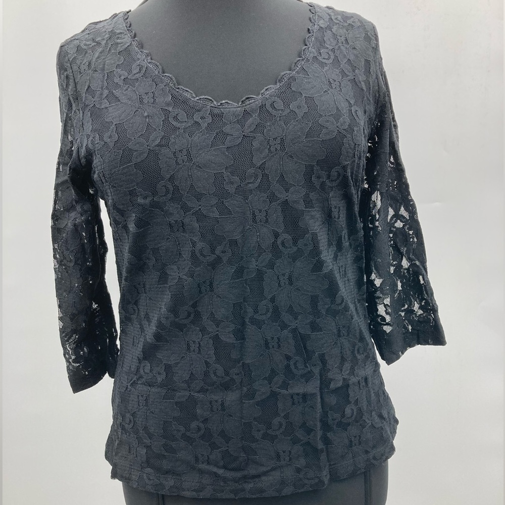 AV|X Avenue Jeans Women’s Navy Blue Lace Deep U-Neck Top